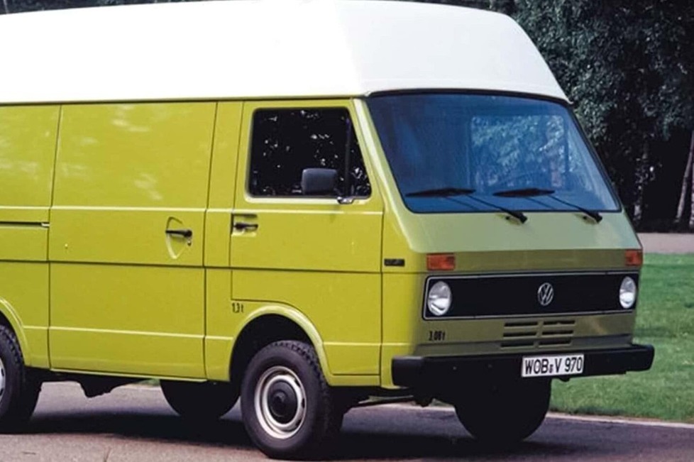 Vor genau 50 Jahren wurde der VW LT in Berlin präsentiert: Der große Transporter erweiterte erfolgreich die Produktpalette aus Hannover