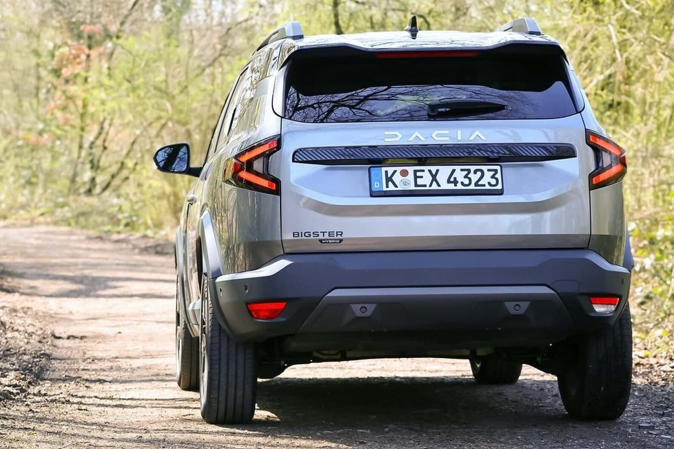 Das Kompakt-SUV kommt mit vier Ausstattungslinien und vier elektrifizierten Motorisierungen