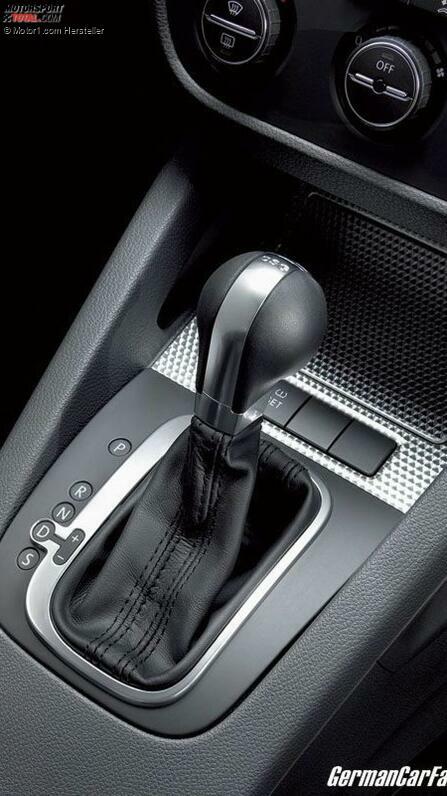 Volkswagen Golf V R32 (2005)
