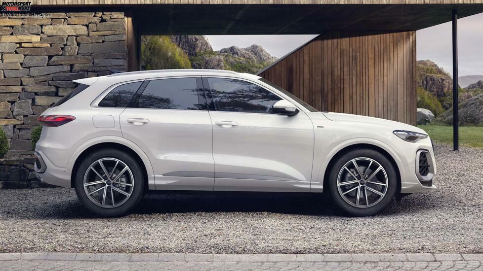 Audi Q5 SUV e-hybrid (2025)
