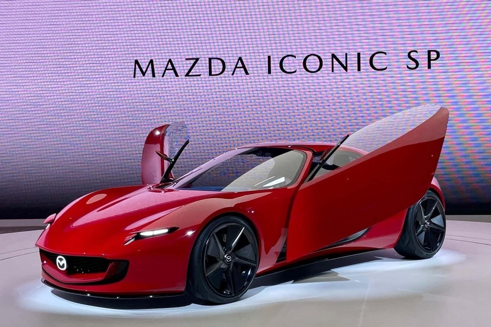 Der traumhafte Iconic SP wird zum Serienmodell und soll gemeinsam mit dem nächsten MX-5 angeboten werden