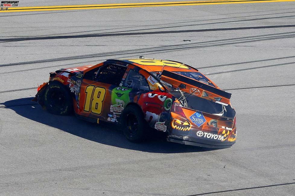 Talladega im Herbst und der große Halloween-Schreck für Kyle Busch: Dieser Crash nimmt ihn aus dem Titelgeschäft 2014.