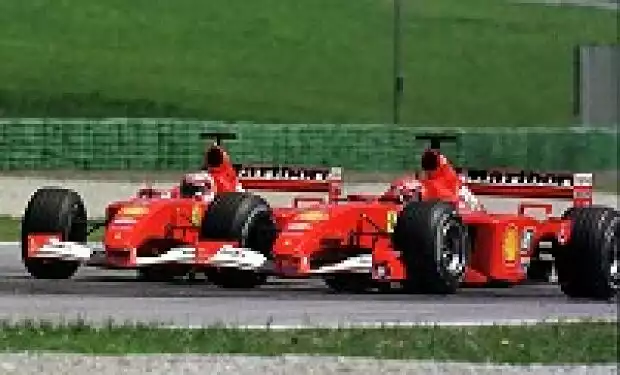 Titel-Bild zur News: Rubens Barrichello und Michael Schumacher