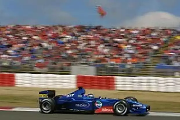Jean Alesi im Prost AP04 Titel-Bild zur News: Jean Alesi im Prost AP04