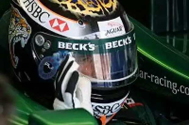 Eddie Irvine San Marino Imola 2001 Titel-Bild zur News: Eddie Irvine San Marino Imola 2001