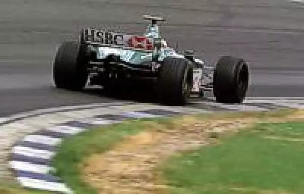 Jaguar R2 Titel-Bild zur News: Jaguar R2