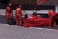 Der zerstörte F2001 von Michael Schumacher