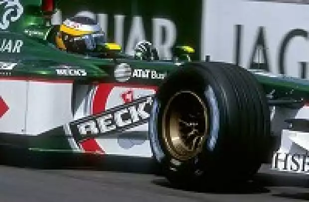 Titel-Bild zur News: Pedro de la Rosa im Jaguar R2