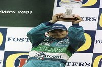 Giancarlo Fisichella (Benetton-Renault) feiert seinen dritten Platz in Spa