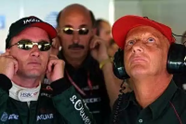 Eddie Irvine, Niki Lauda und Bobby Rahal Titel-Bild zur News: Eddie Irvine, Niki Lauda und Bobby Rahal