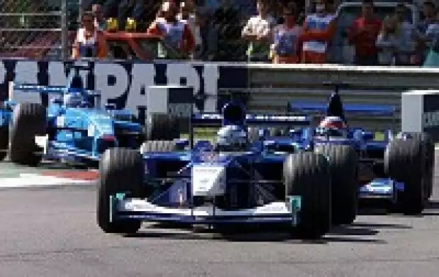 Nick Heidfeld bei der Aufholjagd im Sauber C20 Titel-Bild zur News: Nick Heidfeld bei der Aufholjagd im Sauber C20