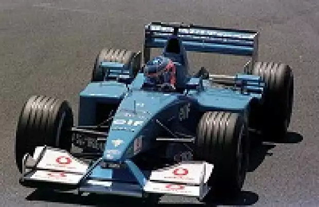 Titel-Bild zur News: Jenson Button im B201