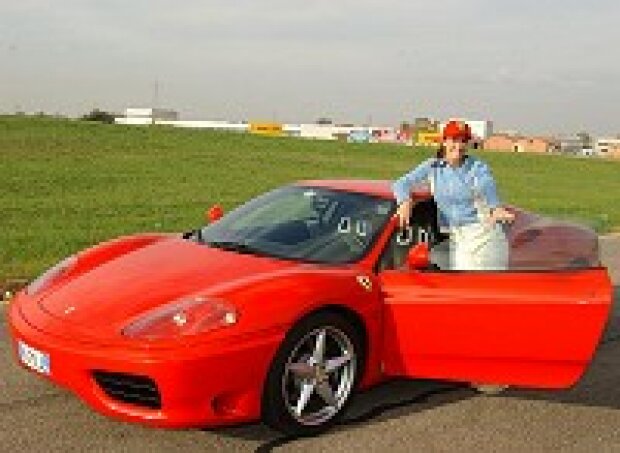 Titel-Bild zur News: Jennifer Capriati mit ihrem Ferrari 360 Modena