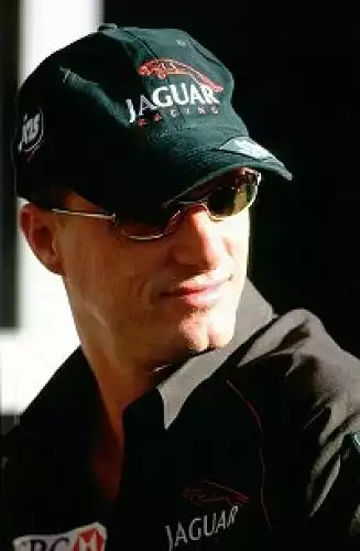 Eddie Irvine (Jaguar Racing) Titel-Bild zur News: Eddie Irvine (Jaguar Racing)