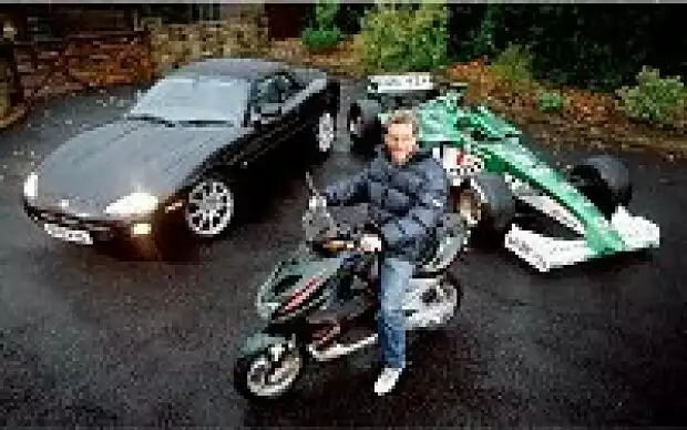 Superbike Champion Carl Fogarty Titel-Bild zur News: Superbike Champion Carl Fogarty