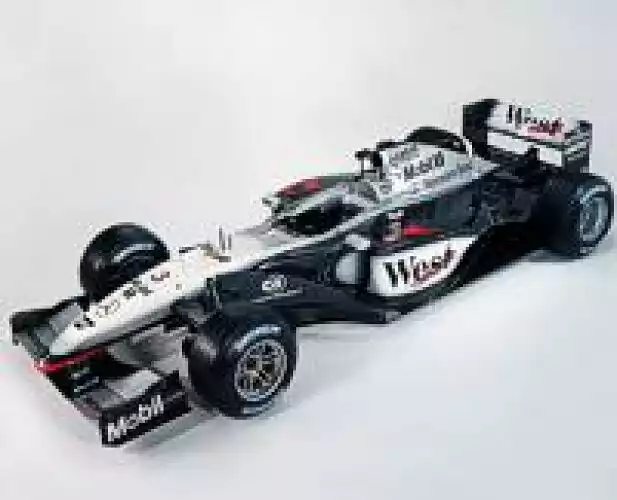 MP4-17 Titel-Bild zur News: MP4-17