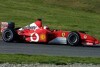Bild zum Inhalt: Barrichello erstmals im F2002 – Badoer testete Reifen