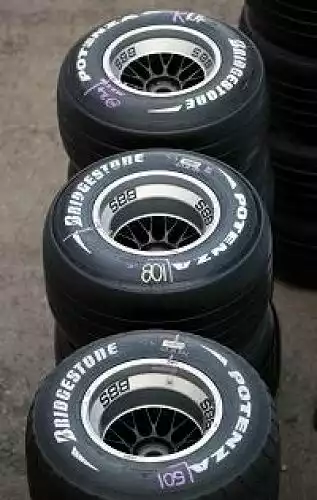 Bridgestone-Reifen Titel-Bild zur News: Bridgestone-Reifen