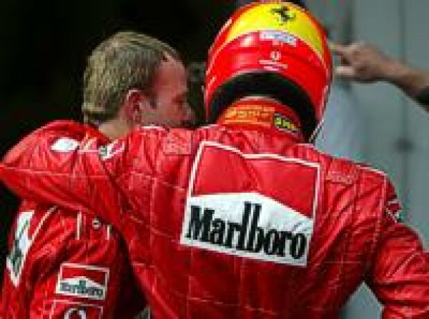 Titel-Bild zur News: Schumacher und Barrichello