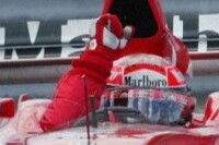 Michael Schumacher jubelt über seinen Sieg in Kanada im F2002
