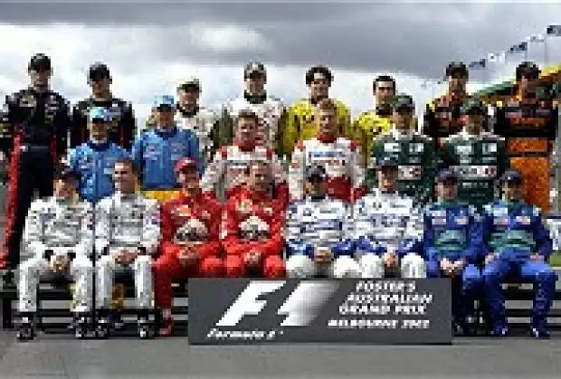 Die Piloten der Saison 2002 Titel-Bild zur News: Die Piloten der Saison 2002