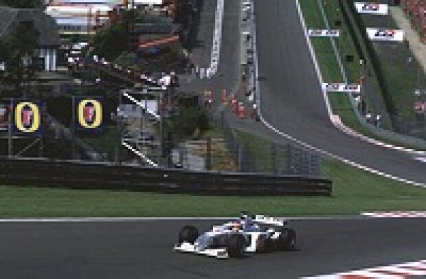 Titel-Bild zur News: Jacques Villeneuve (BAR-Honda)