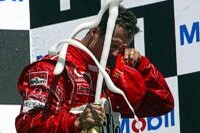 Bild zum Inhalt: Schumacher: "Ein Traum ist wahr geworden"