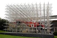 Bild zum Inhalt: Ferrari hinter Gitter
