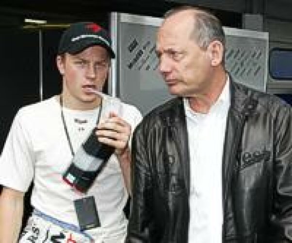 Titel-Bild zur News: Räikkönen und Dennis