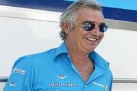 Bild zum Inhalt: Renault-Teamchef Flavio Briatore denkt an Rücktritt