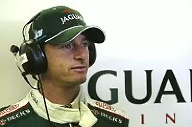 Eddie Irvine (Jaguar Racing) Titel-Bild zur News: Eddie Irvine (Jaguar Racing)