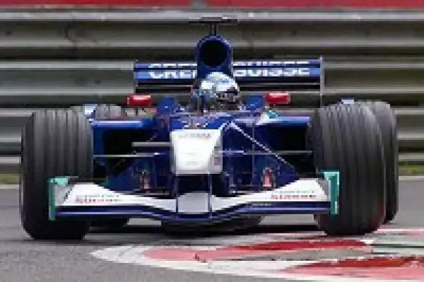 Nick Heidfeld im Sauber C20 während des Freien Trainings Titel-Bild zur News: Nick Heidfeld im Sauber C20 während des Freien Trainings