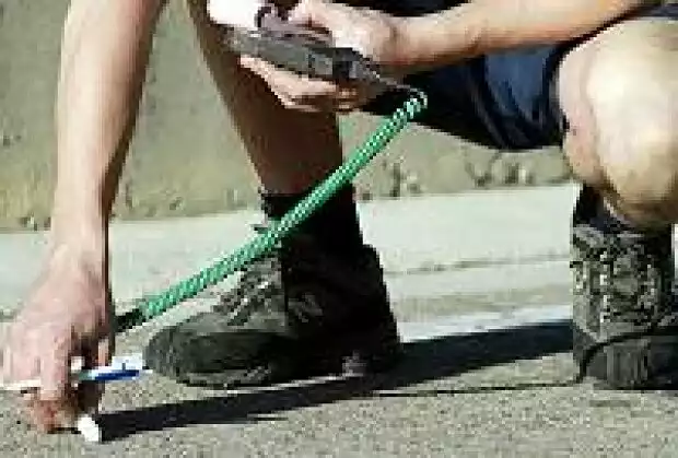 Messung der Asphalttemperatur Titel-Bild zur News: Messung der Asphalttemperatur