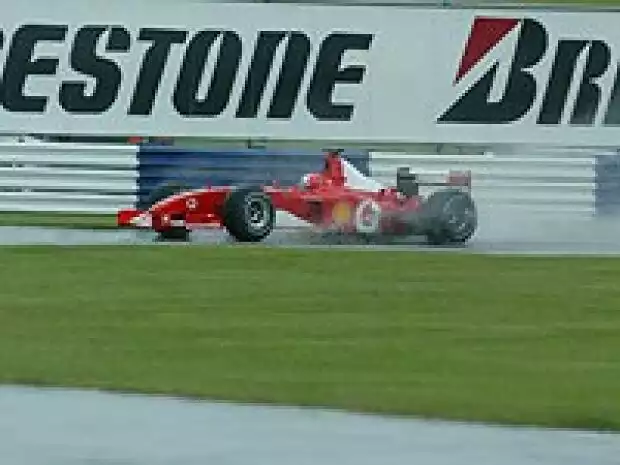 Titel-Bild zur News: Michael Schumacher im F2002