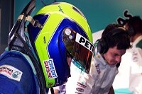 Felipe Massa (Sauber) trägt das HANS-Sicherheitssystem