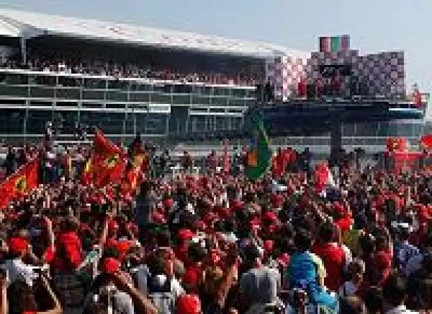 Ferrari-Fans Titel-Bild zur News: Ferrari-Fans