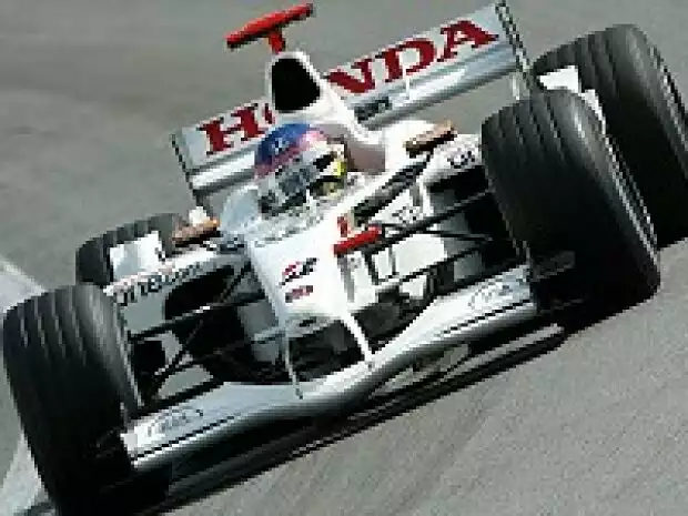 Jacques Villeneuve im BAR004 Titel-Bild zur News: Jacques Villeneuve im BAR004