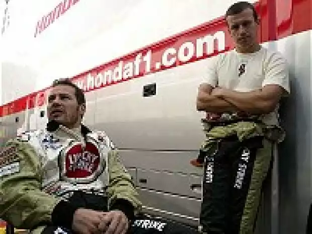 Jacques Villeneuve und Olivier Panis Titel-Bild zur News: Jacques Villeneuve und Olivier Panis