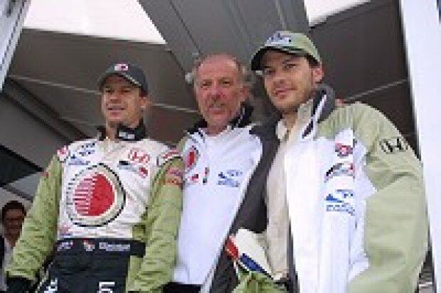 Titel-Bild zur News: Olivier Panis, David Richards und Jacques Villeneuve