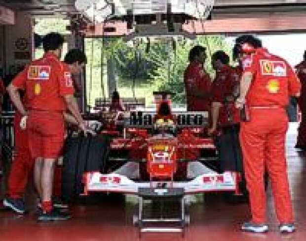 Titel-Bild zur News: Testfahrten bei Ferrari