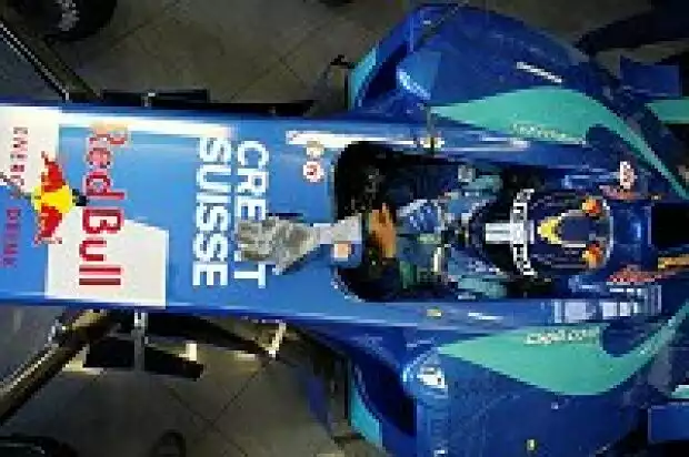 Titel-Bild zur News: Heinz-Harald Frentzen im Sauber C21