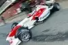 Bild zum Inhalt: Olivier Panis erstmals im alten Toyota TF102