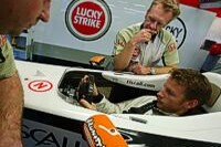 Bild zum Inhalt: Jerez: Wurz Schnellster – BAR-Debüt für Button