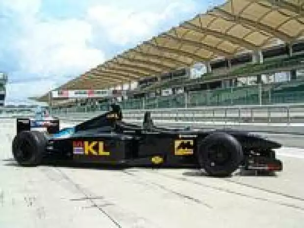 Minardi-Doppelsitzer Titel-Bild zur News: Minardi-Doppelsitzer