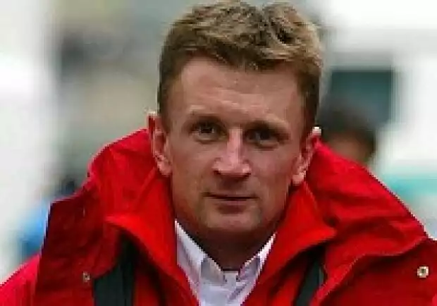 Titel-Bild zur News: Allan McNish (Toyota)