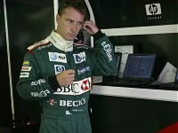 Eddie Irvine (Jaguar Racing) Titel-Bild zur News: Eddie Irvine (Jaguar Racing)