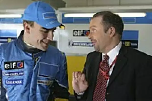 Fernando Alonso und Mike Gascoyne Titel-Bild zur News: Fernando Alonso und Mike Gascoyne
