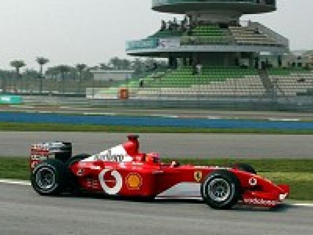 Titel-Bild zur News: Michael Schumacher im F2001