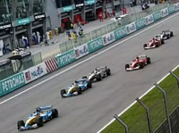 Start in Sepang 2003 Titel-Bild zur News: Start in Sepang 2003