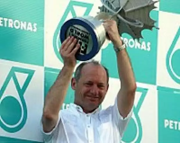 Ron Dennis Titel-Bild zur News: Ron Dennis